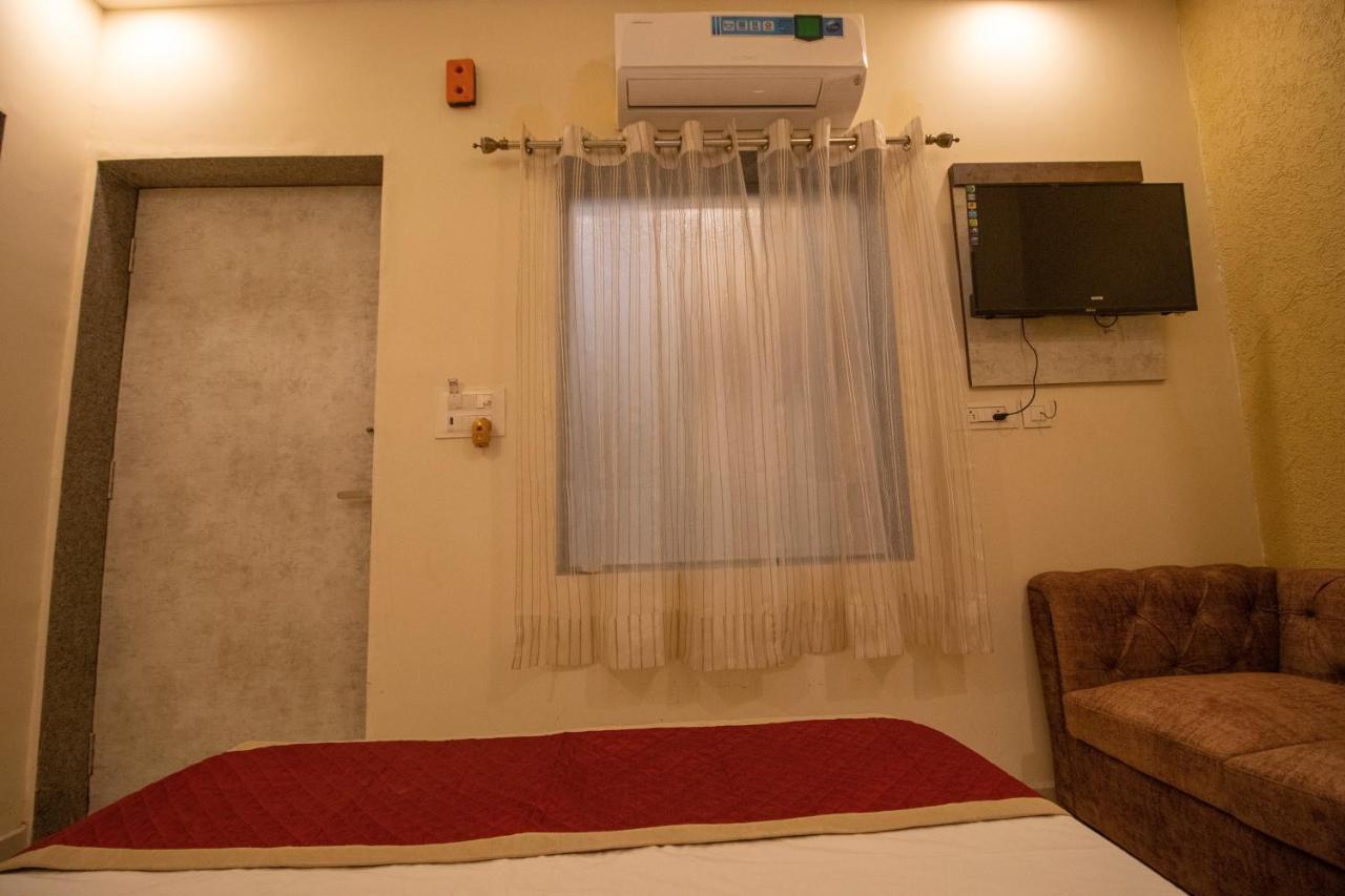 Hotel Aayat Palace Divisione di Jaipur Esterno foto